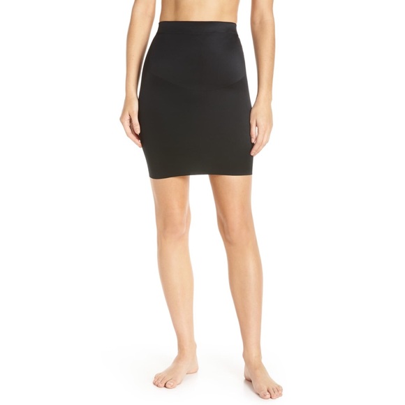 SPANX Other - Spanx SmartGrip Half Slip